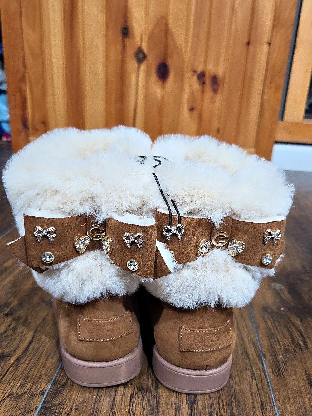 GBG Los Angeles Denla Cold Weather Faux Fur Cozy Booties Brown & White